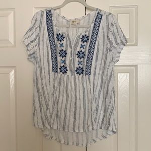 Style & Co embroidered top. Size L. High/low hem.